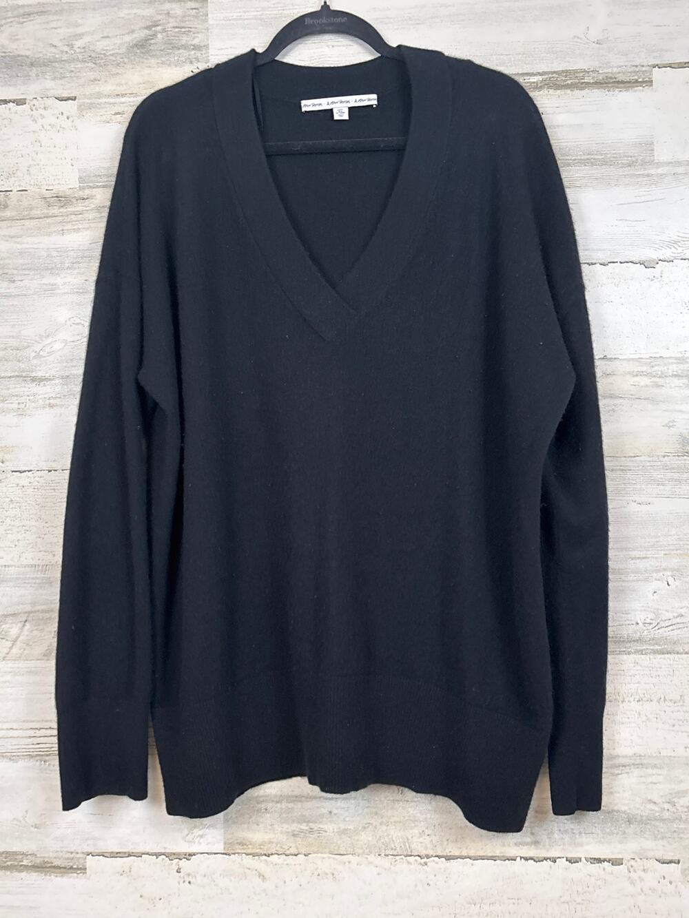 & Other Stories Womens M Black 100% Cashmere Oversized V Neck Sweater Luxe